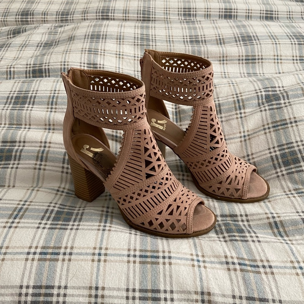 Laser cut heels
